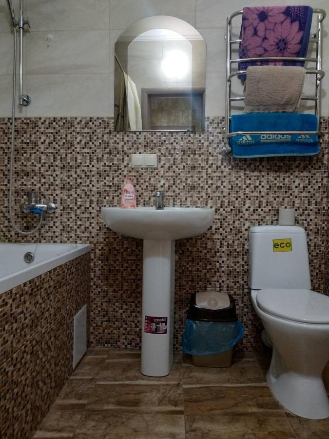 Апартаменти В Новому Будинку В Самому Центрi Khmelʼnytsʼkyy Zewnętrze zdjęcie