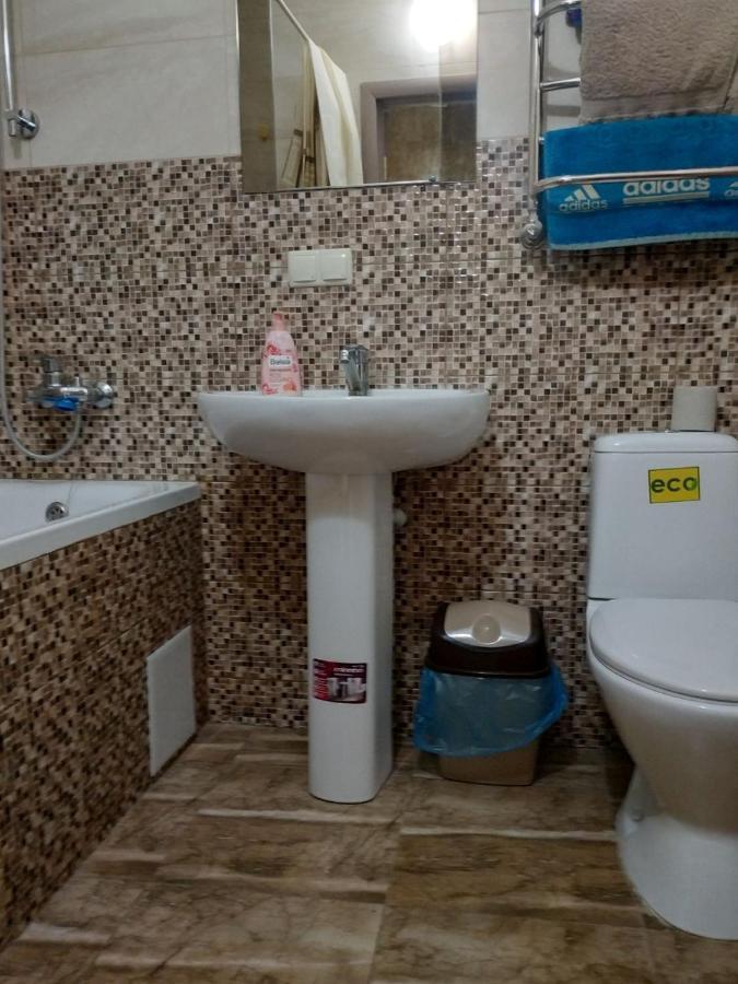 Апартаменти В Новому Будинку В Самому Центрi Khmelʼnytsʼkyy Zewnętrze zdjęcie