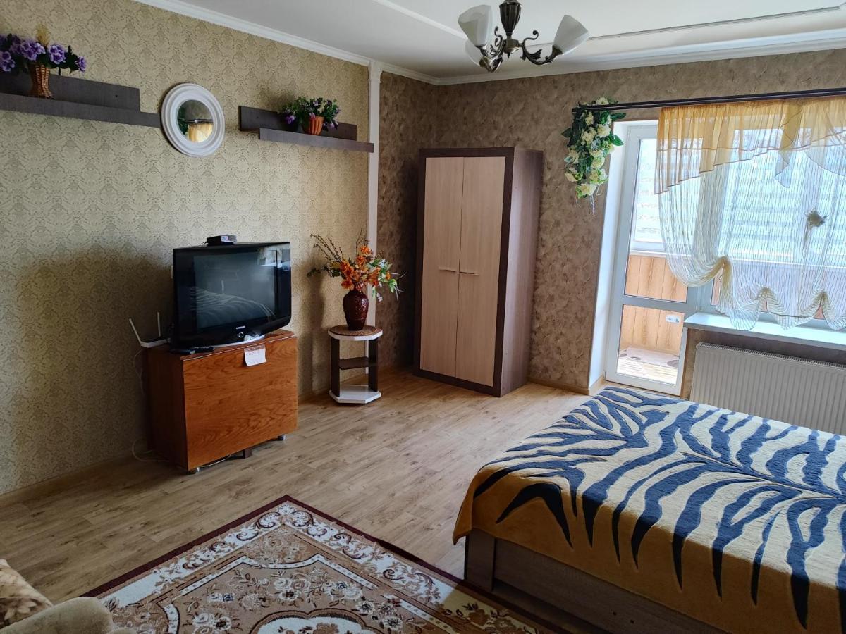 Апартаменти В Новому Будинку В Самому Центрi Khmelʼnytsʼkyy Zewnętrze zdjęcie